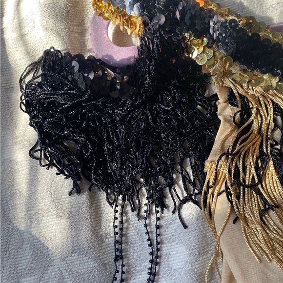 Gold & Black Women’s Flapper Dress - Picture 5 of 8